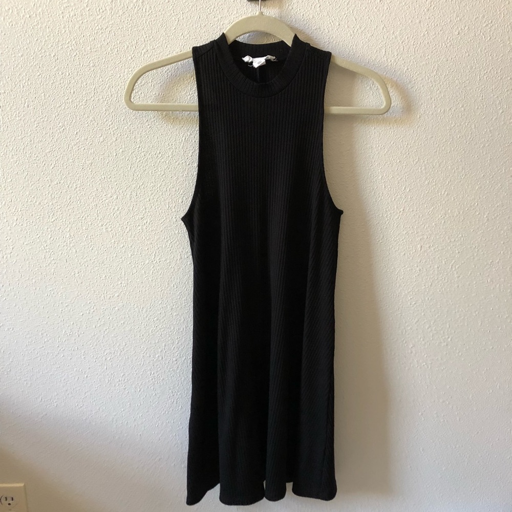 Forever 21 Trapeze Halter Dress - Black - Small